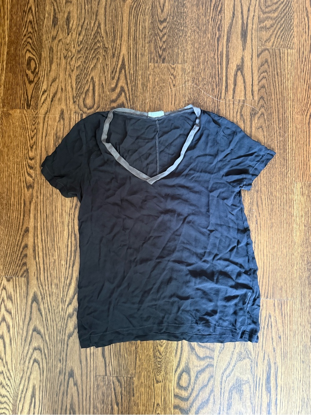 LACAUSA Black V-Neck Short Sleeve Tee with Gray Trim Sheer